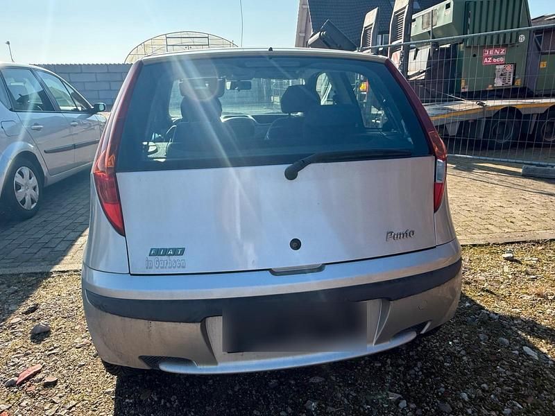 Gebraucht Fiat Punto 60 PS (44 kW) 2002 Silber Kleinwagen