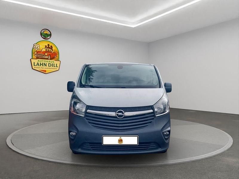 Weiß Gebraucht 2018 Opel Vivaro Van | 10.400 € (Superpreis) - Bild 1/4