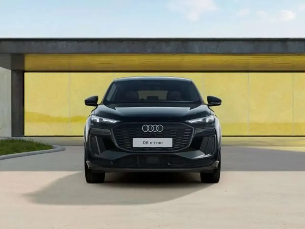 Neu Audi Q6 e-tron Performance 225 kW (306 PS) 2026 Mythosschwarz metallic SUV