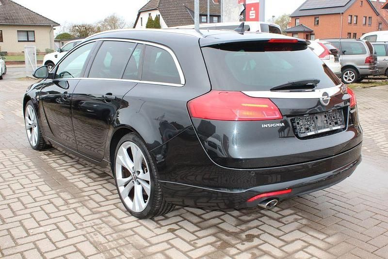 Gebraucht Opel Insignia OPC 160 PS (117 kW) 2011 Schwarz Kombi