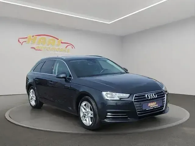 Gebraucht Audi A4 Sport 150 PS (110 kW) 2018 Grau Kombi