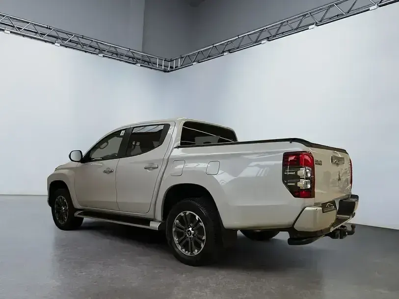 Gebraucht Mitsubishi L200 Edition 150 PS (110 kW) 2020 Titanweiss Pickup