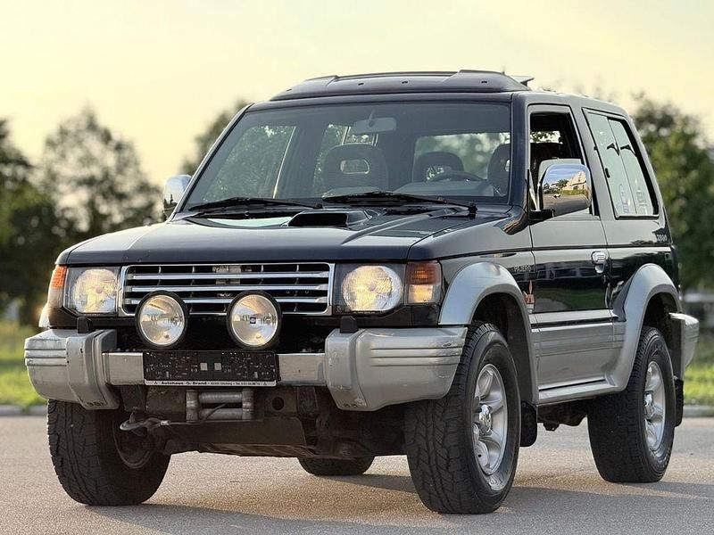 Blau Gebraucht 1996 Mitsubishi Pajero SUV | 5.900 € - Bild 1/4