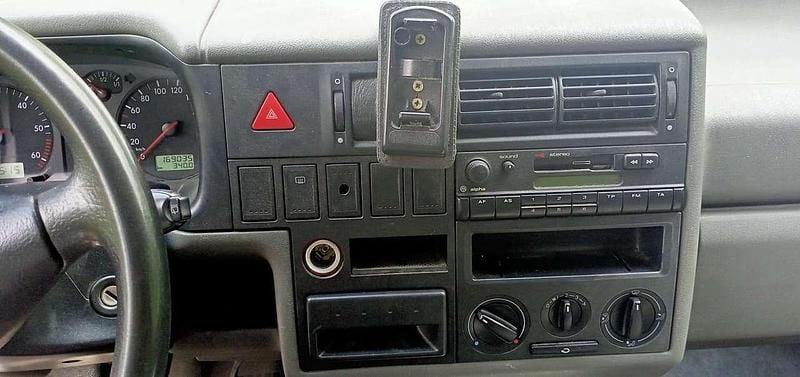 Rot Gebraucht 2002 VW T4 Van | 8.500 € (Superpreis) - Bild 1/4
