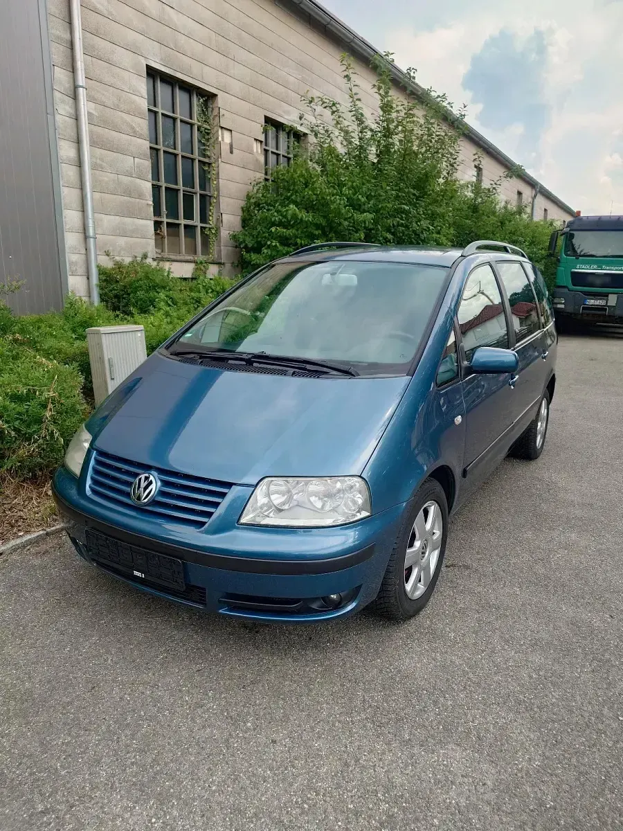 Gebraucht VW Sharan 115 PS (84 kW) 2001 Blau Van / Kleinbus