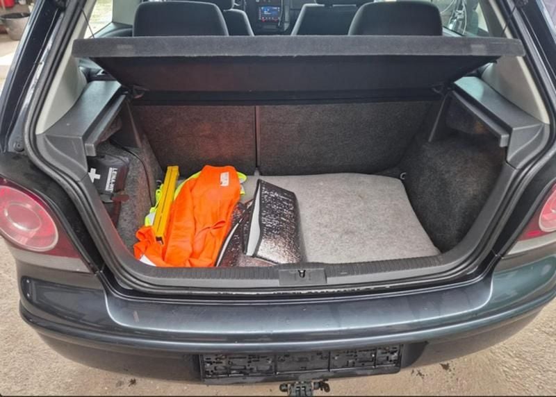 Used VW Polo 80 HP (58 kW) 2008 Silver Hatchback