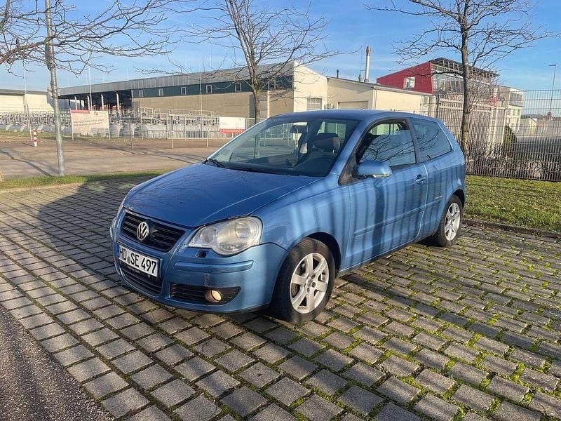 Blau Gebraucht 2008 VW Polo Sportline Limousine | 1.000 € (Superpreis) - Bild 1/4