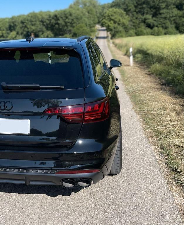 Gebraucht Audi S4 Comfort 347 PS (255 kW) 2020 Schwarz Kombi