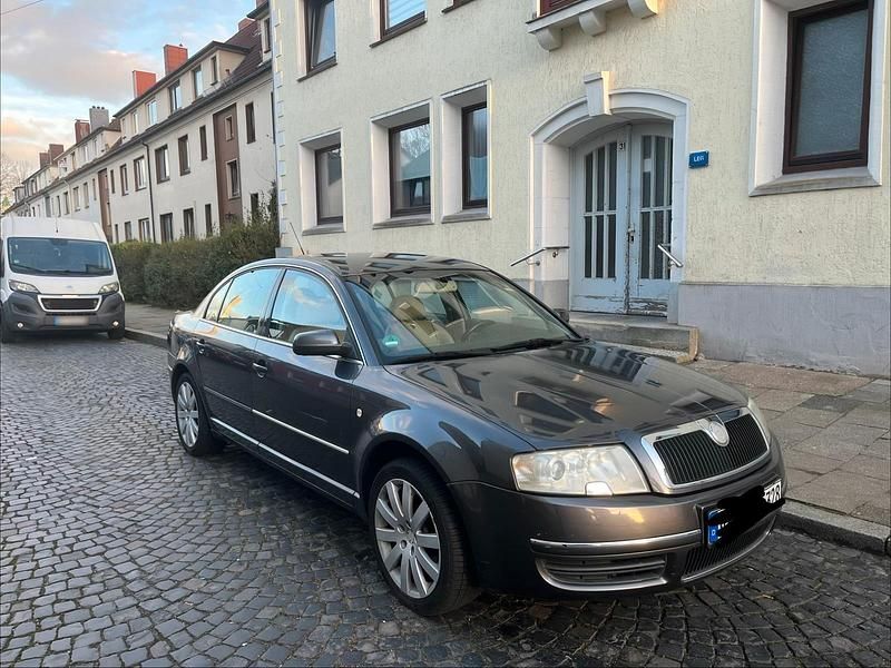 Gebraucht Skoda Superb 193 PS (141 kW) 2005 Grau Limousine