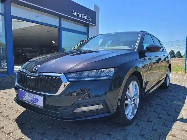 Gebraucht Skoda Octavia Ambition 204 PS (150 kW) 2022 Schwarzmagic perleffekt Kombi
