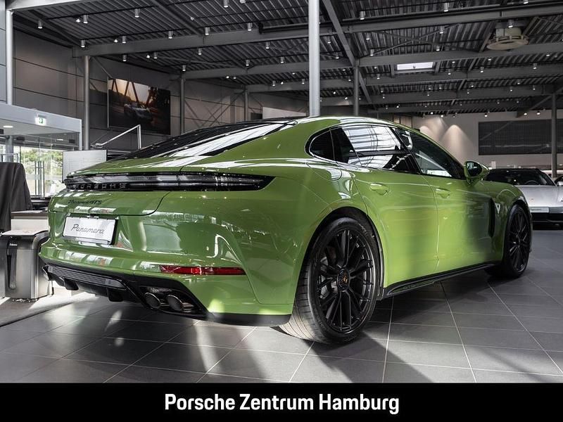 Neu Porsche Panamera GTS 500 PS (367 kW) 2026 Grün Kleinwagen