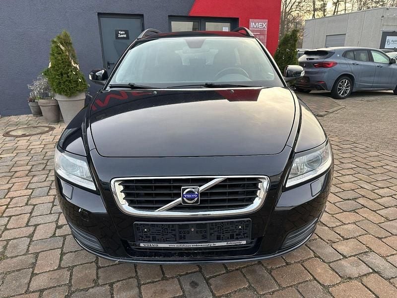 Gebraucht Volvo V50 Business Edition 114 PS (83 kW) 2012 Schwarz Kombi