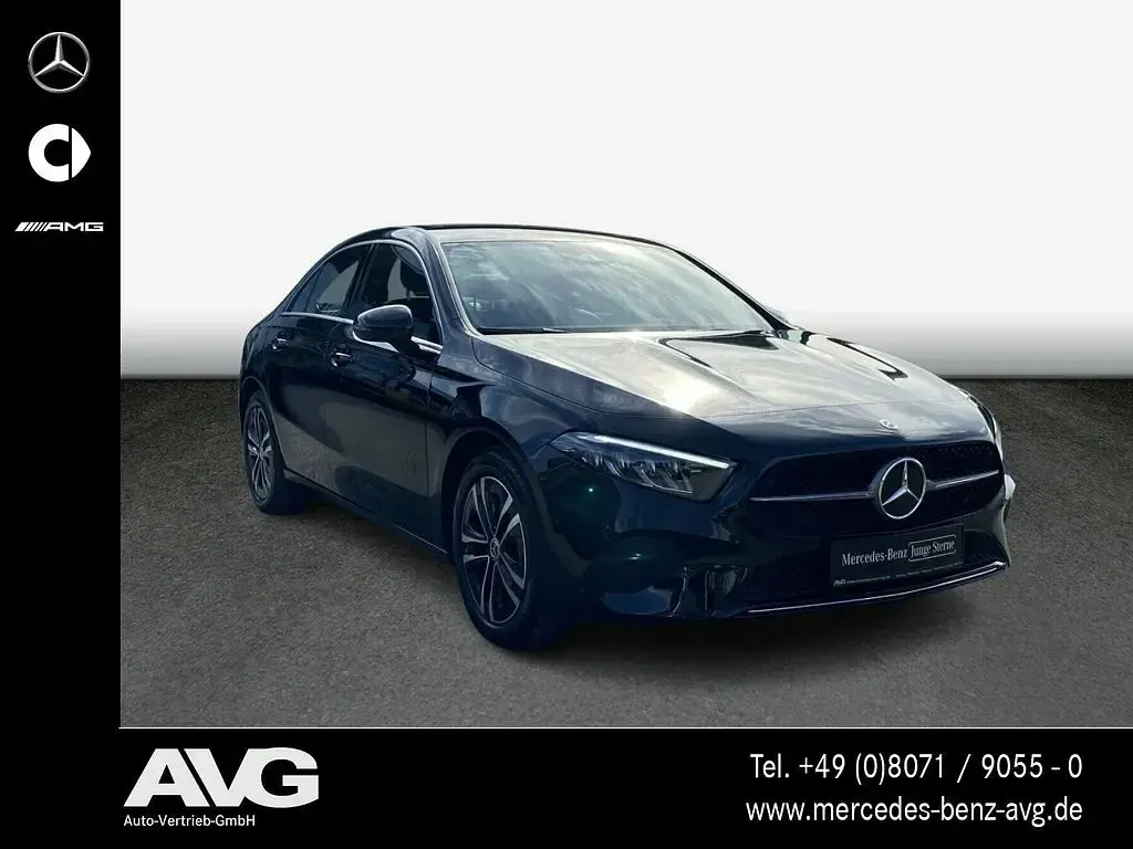 Gebraucht Mercedes A200 Advanced 163 PS (119 kW) 2025 lack kosmosschwarz Limousine