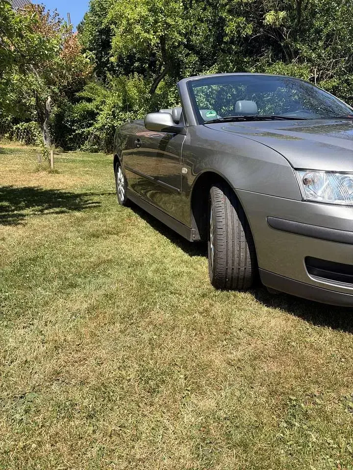 Gebraucht Saab 9-3 Linear 150 PS (110 kW) 2004 Grau Cabrio