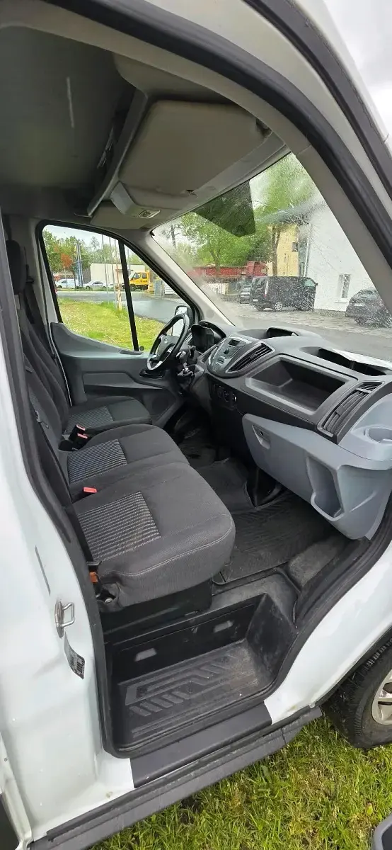 Gebraucht Ford Transit 131 PS (96 kW) 2020 Weiß Limousine