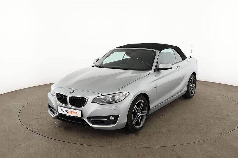 Gebraucht BMW 220 Sport Line 184 PS (135 kW) 2015 Grau Cabrio