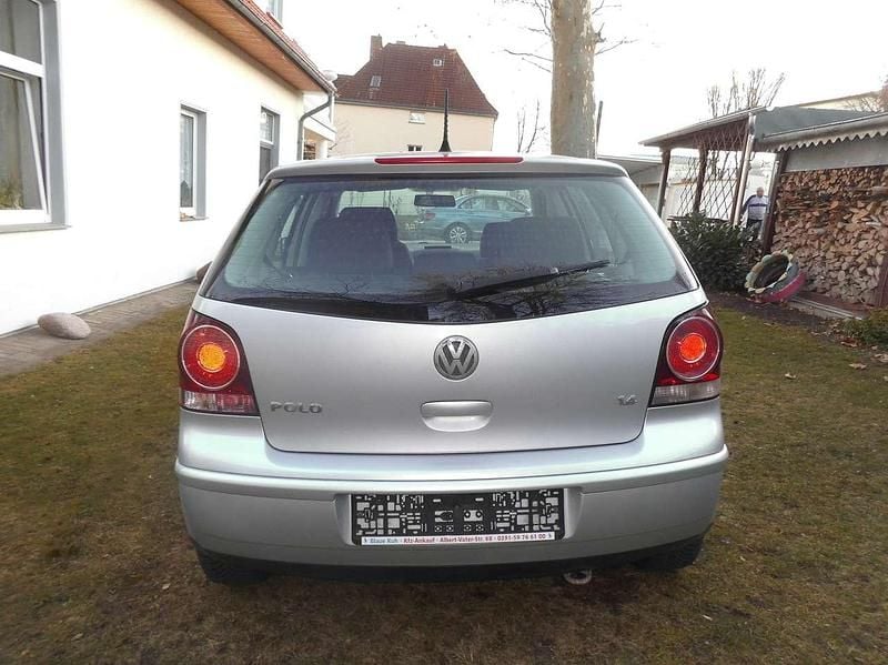 Gebraucht VW Polo Comfortline 80 PS (58 kW) 2009 Reflexsilber Kleinwagen