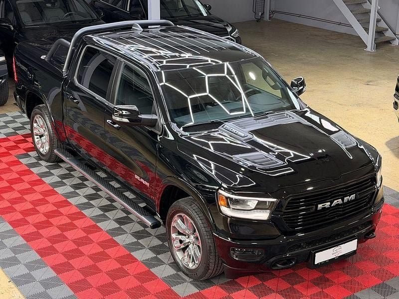 Schwarz Gebraucht 2021 Dodge Ram Abholung | 56.888 € (Teuer) - Bild 1/4