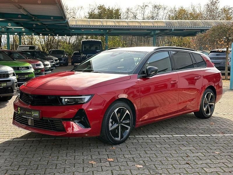 Gebraucht Opel Astra 136 PS (100 kW) 2024 Peperoncino red (metallic) Kombi