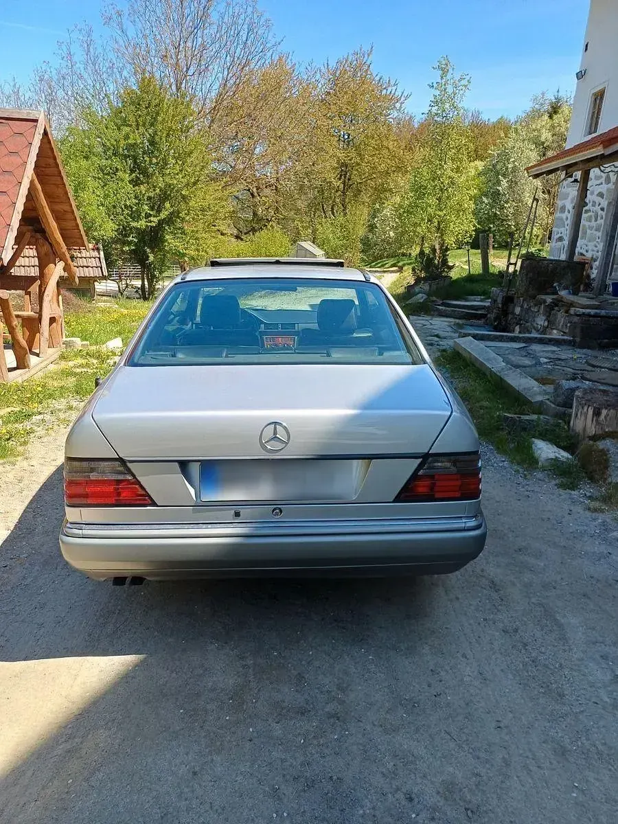 Gebraucht Mercedes 320 220 PS (161 kW) 1994 Schwarz Coupé