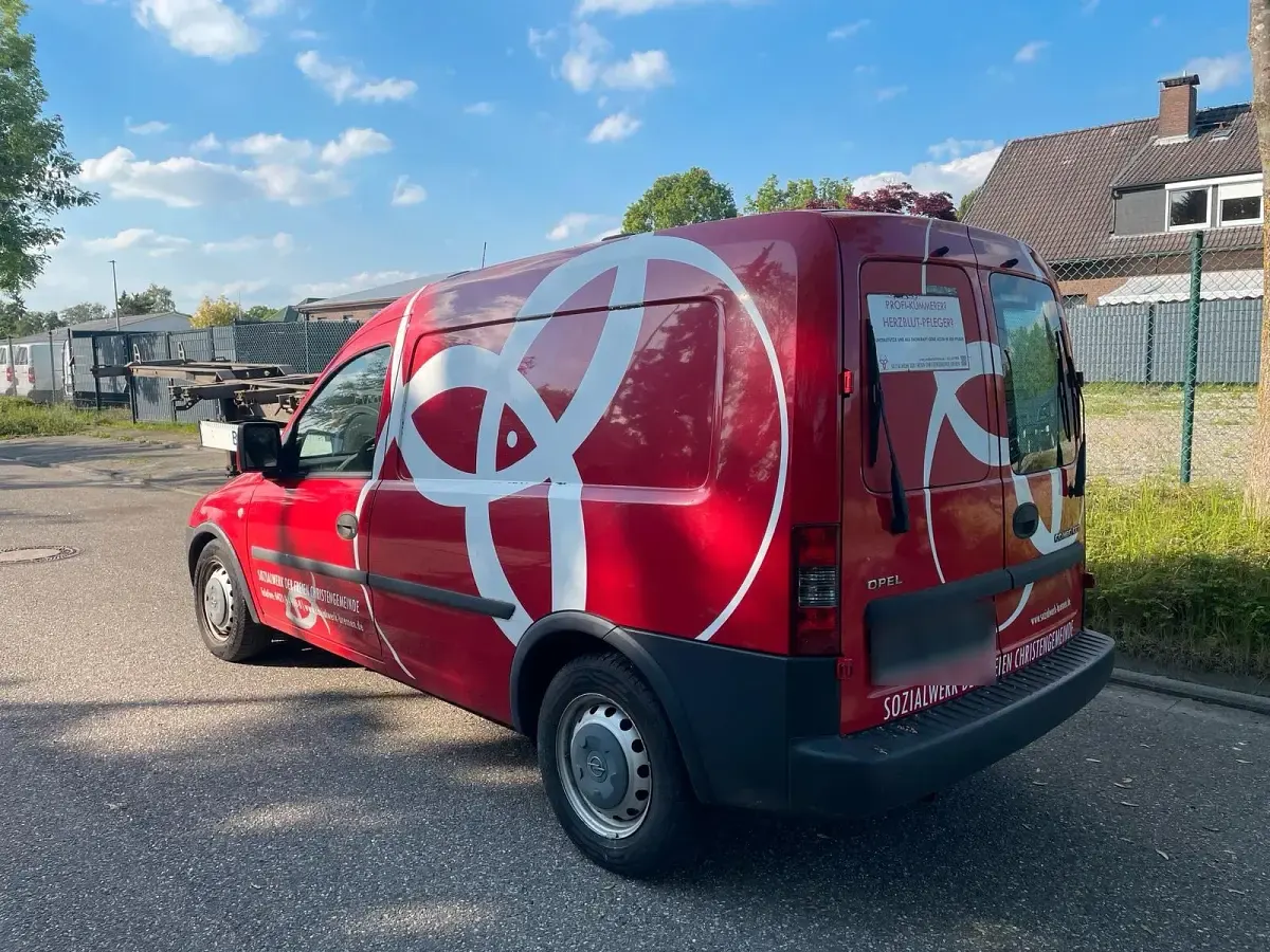 Brugt Opel Combo 75 HK (55 kW) 2009 Rød MPV