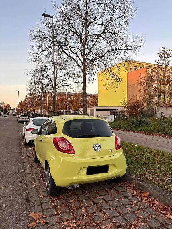 Gebraucht Ford Ka Trend 69 PS (50 kW) 2010 Limousine