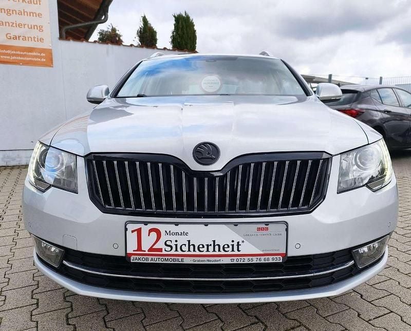Gebraucht Skoda Superb 170 PS (125 kW) 2013 Grau Limousine