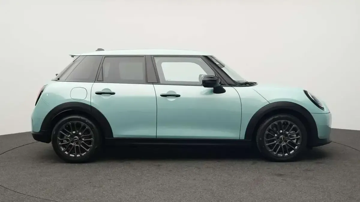 Gebraucht Mini Cooper S Classic 204 PS (150 kW) 2025 Grün Kleinwagen