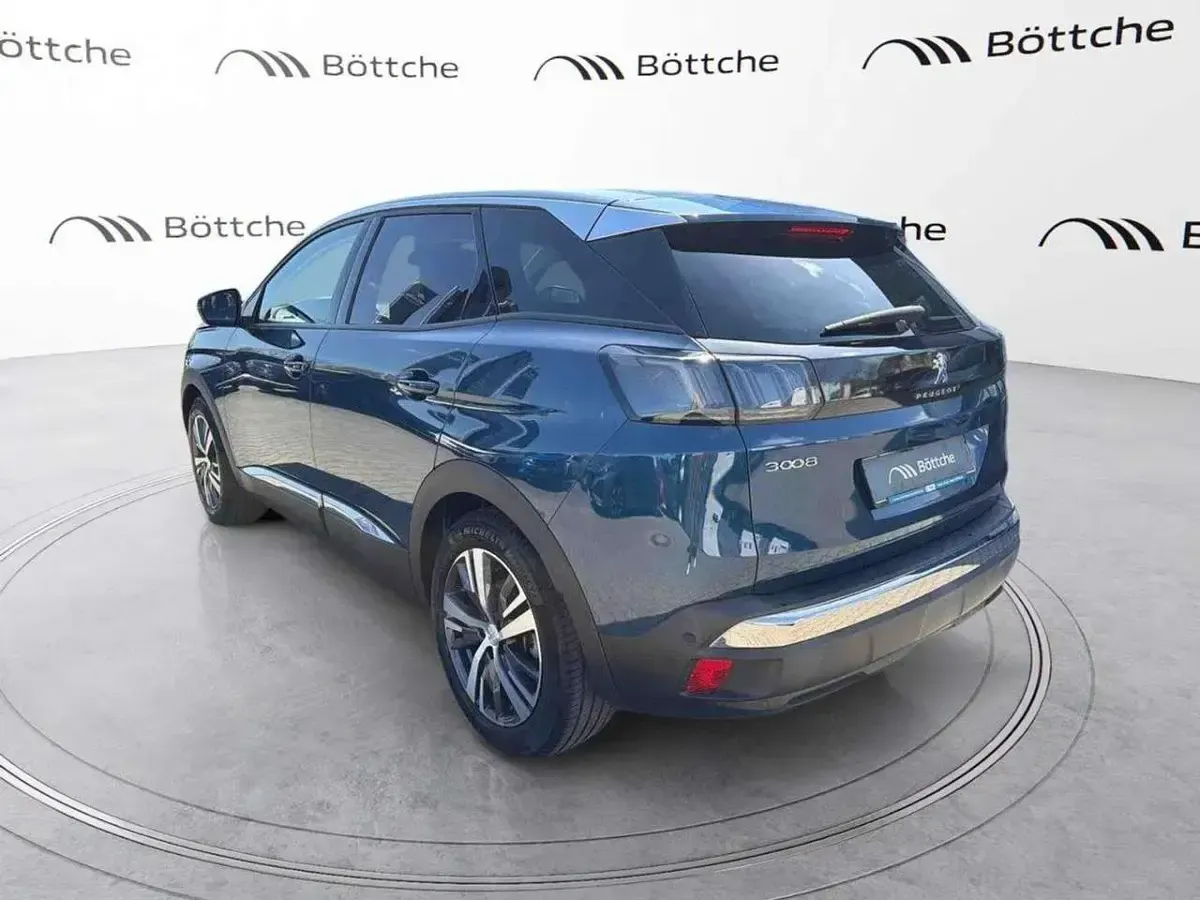 Gebraucht Peugeot 3008 Allure 131 PS (96 kW) 2021 Lackierung blau celebes/metallic klarlack SUV
