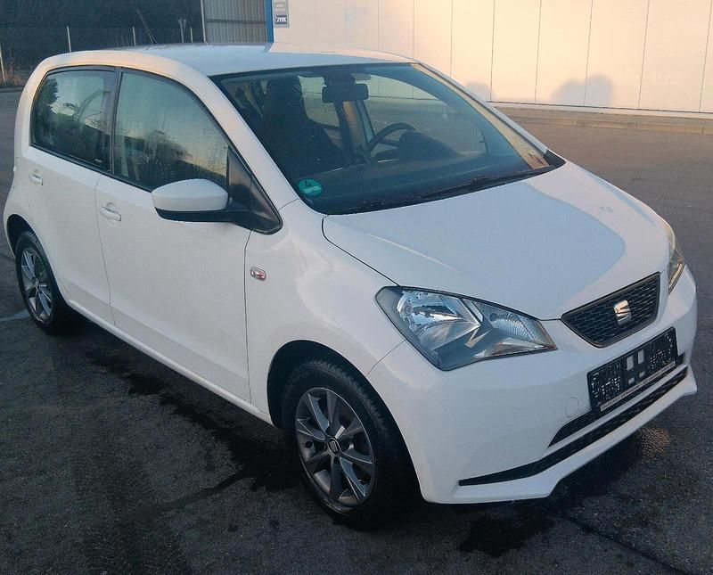 Gebraucht Seat Mii 60 PS (44 kW) 2015 Weiß Kleinwagen