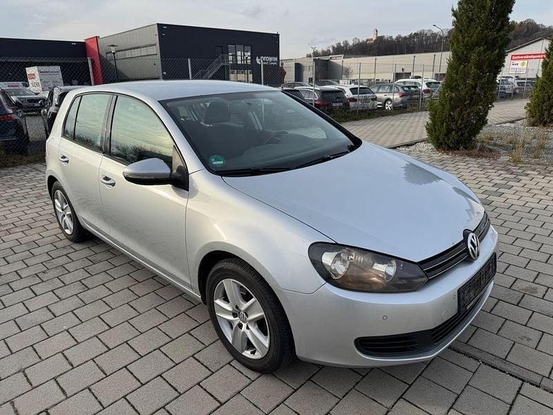 Silber Gebraucht 2009 VW Golf VI Comfortline Limousine | 3.950 € (Fairer Preis) - Bild 1/4
