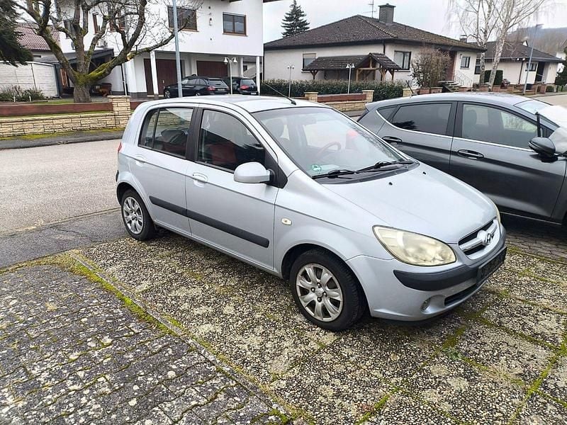Gebraucht Hyundai Getz 97 PS (71 kW) 2007 Silber Kleinwagen