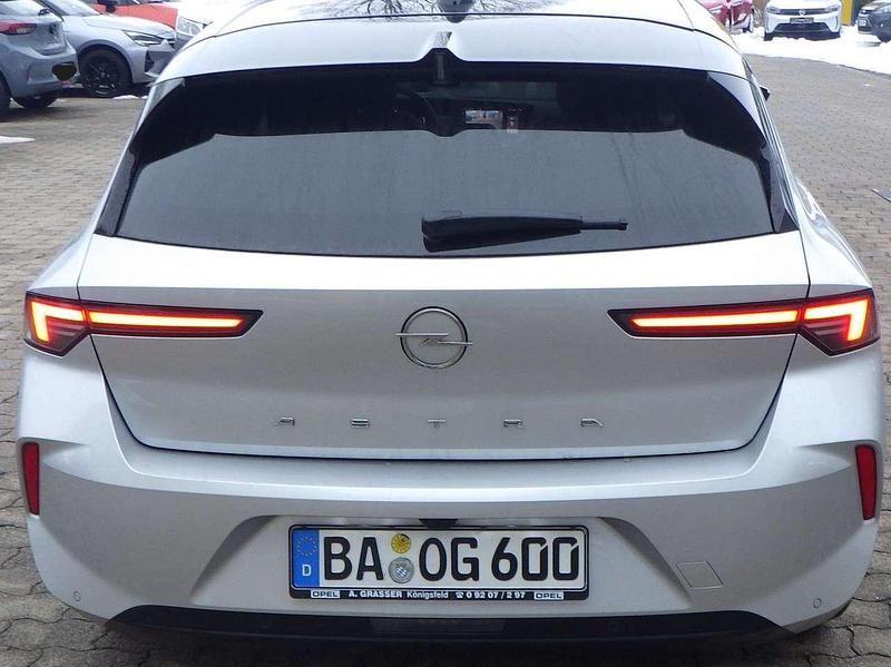 Gebraucht Opel Astra Elegance 110 PS (80 kW) 2023 Grau/silber Kleinwagen