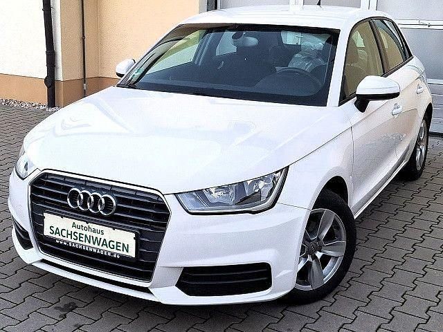 Weiß Gebraucht 2016 Audi A1 Sportback Sport Kleinwagen | 12.870 € (Fairer Preis) - Bild 1/4