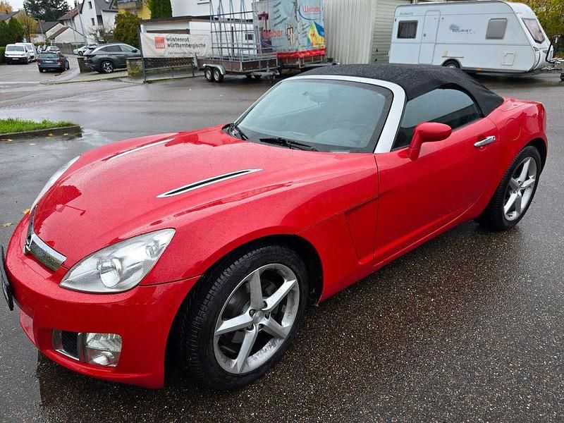 Rot Gebraucht 2007 Opel GT Cabrio | 16.800 € - Bild 1/4