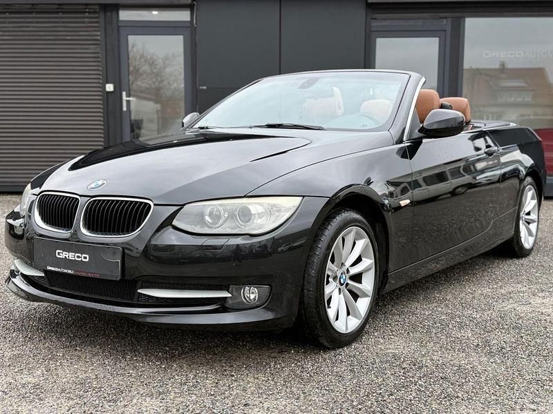 Gebraucht BMW 318 Cabriolet 143 PS (105 kW) 2010 Schwarz Cabrio
