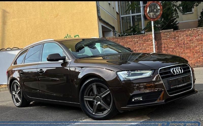 Gebraucht Audi A4 S-Line 170 PS (125 kW) 2012 Braun Kombi