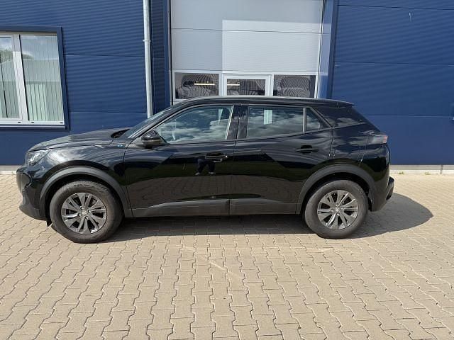 Gebraucht Peugeot e-2008 Active 100 kW (136 PS) 2022 Schwarz SUV