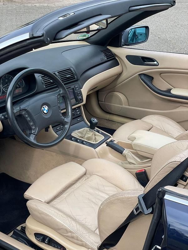 Gebraucht BMW 325 Cabriolet 192 PS (141 kW) 2001 Blau Cabrio