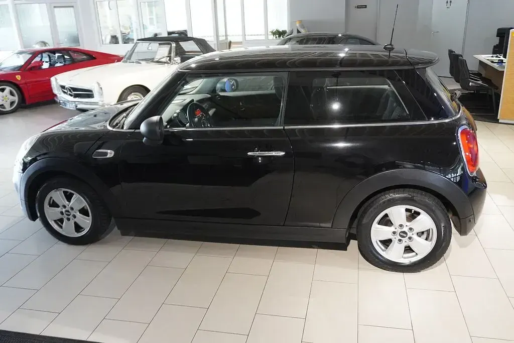 Usata Mini ONE 75 CV (55 kW) 2015 Nero Utilitaria