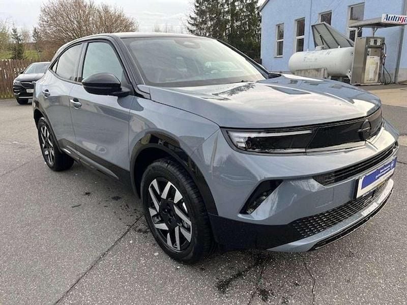 Neu Opel Mokka 131 PS (96 kW) 2026 Grafik grau dach schwarz SUV