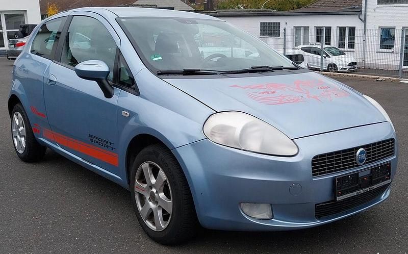 Gebraucht Fiat Punto Dynamic 77 PS (56 kW) 2005 Blau Kleinwagen