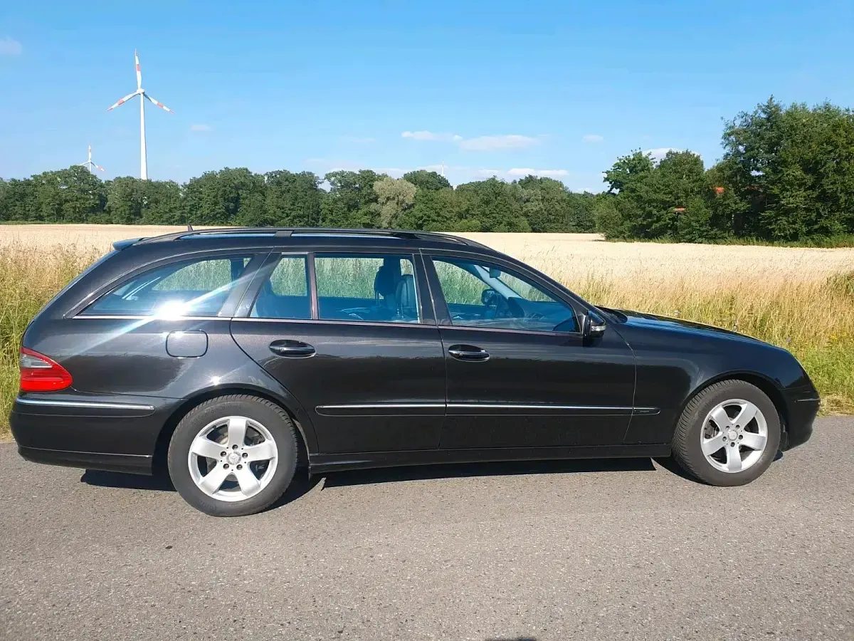 Gebraucht Mercedes E320 Business 224 PS (164 kW) 2008 Braun Kombi