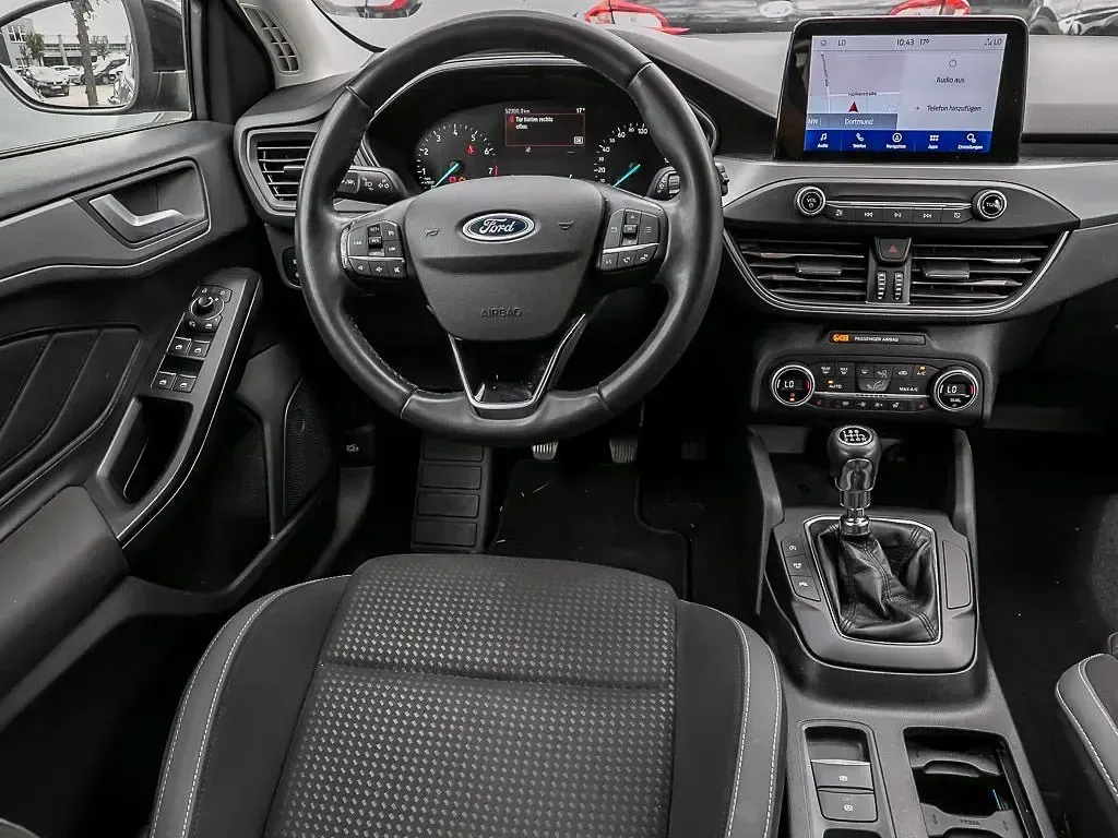 Używany Ford Focus Cool & Connect 125 KM (91 kW) 2022 Czarny Kombi