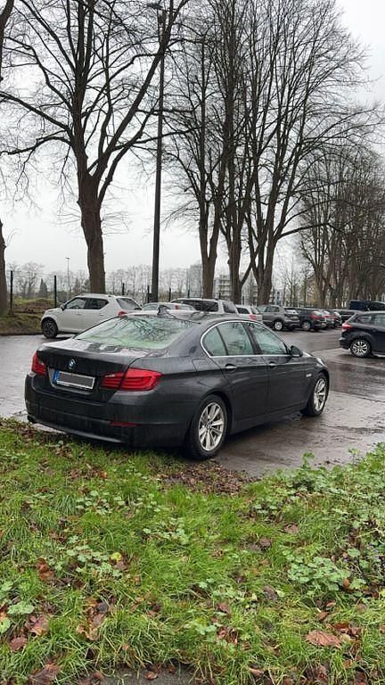 Schwarz Gebraucht 2010 BMW 523 Limousine | 8.900 € (Superpreis) - Bild 1/1