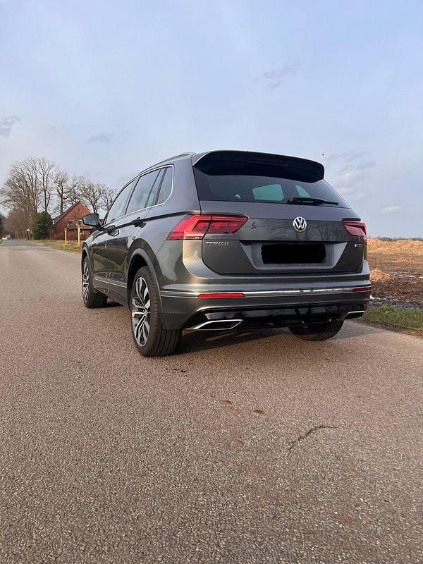 Gebraucht VW Tiguan Highline 220 PS (161 kW) 2018 Grau SUV