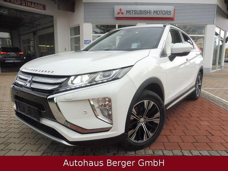Weiß Gebraucht 2018 Mitsubishi Eclipse Cross Top SUV | 12.950 € (Superpreis) - Bild 1/4