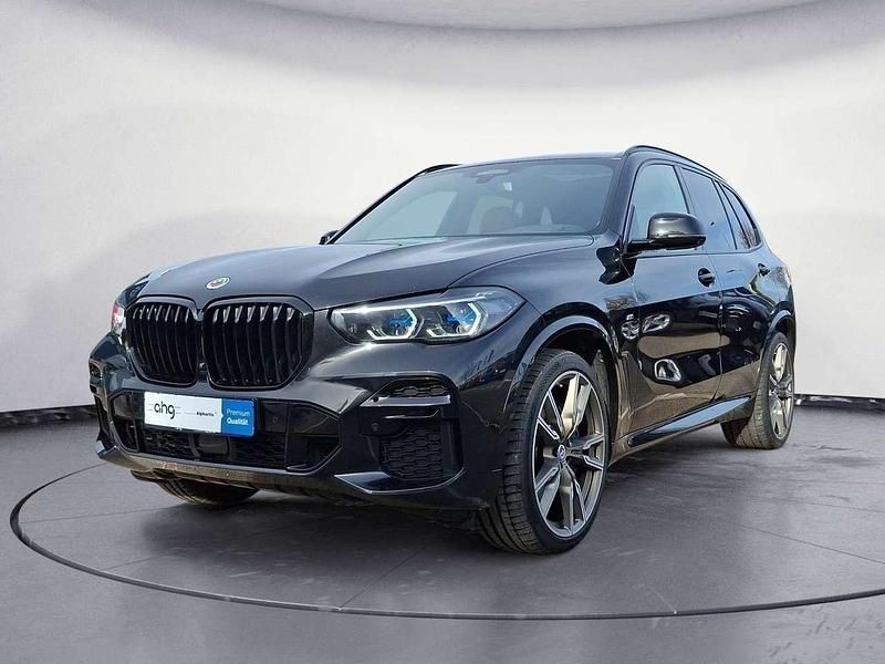 Gebraucht BMW X5 M 530 PS (389 kW) 2022 Saphirschwarz metallic SUV