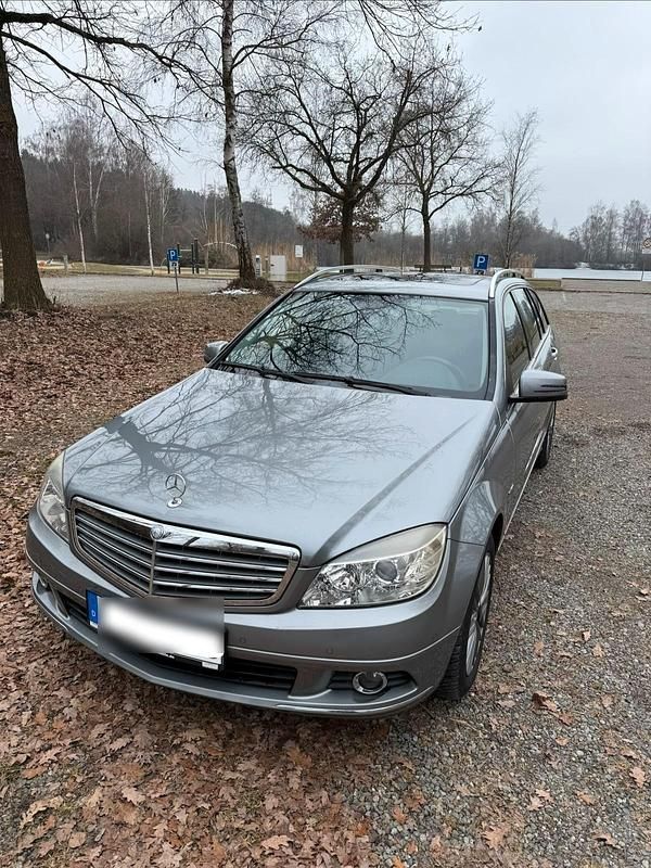 Gebraucht Mercedes C180 156 PS (114 kW) 2010 Grau Kombi