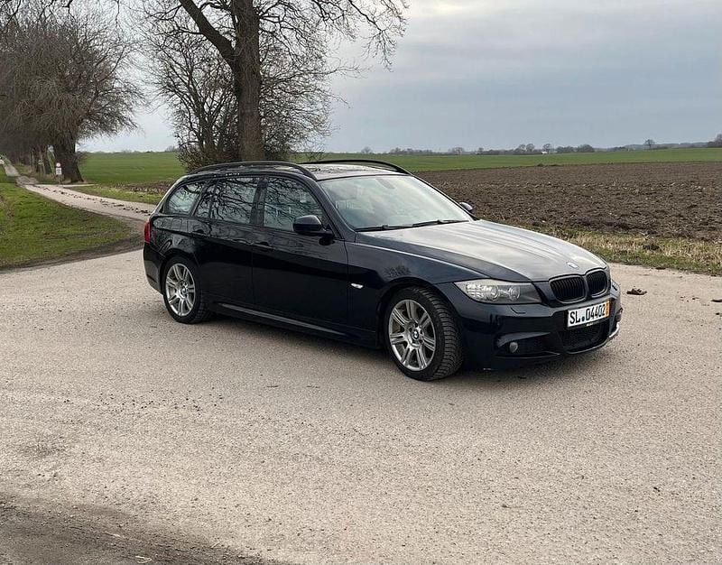 Gebraucht BMW 330 Performance 245 PS (180 kW) 2009 Schwarz Kombi